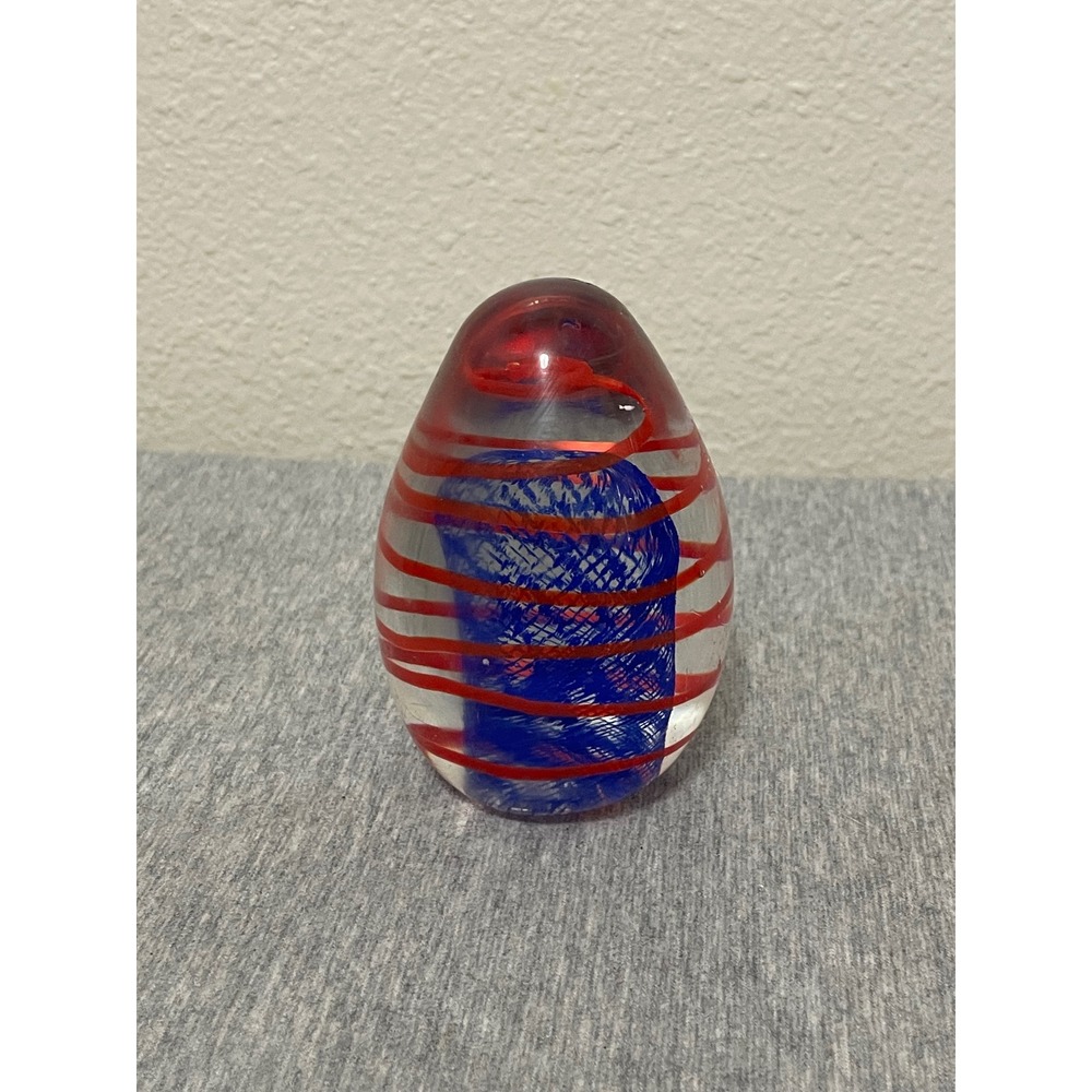 Unbranded Paperweight Unisex OS Red Blue Excellent Art Glass Egg Spiral Swirl